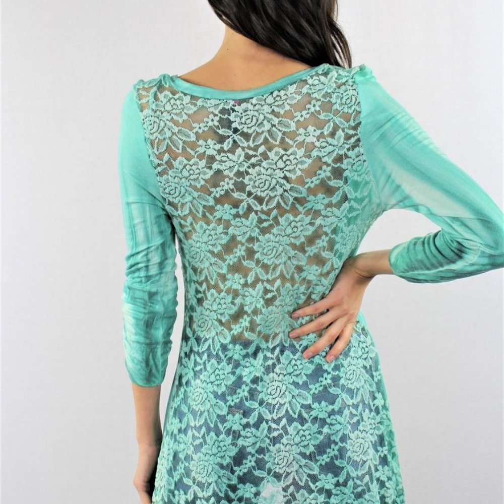 TEAL LACE BK 3/4 ROUCHED CUFF SLEEVE TIE DYE TUNIC